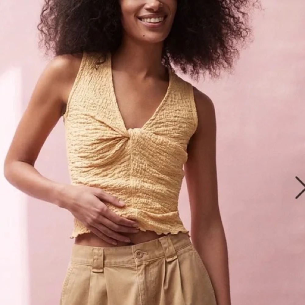 MADEWELL Textured Popcorn Twist Knot Front Knit Sleeveless Tank Top Mustard V